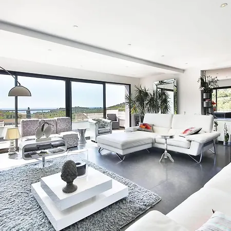 Luxueuse A Villa